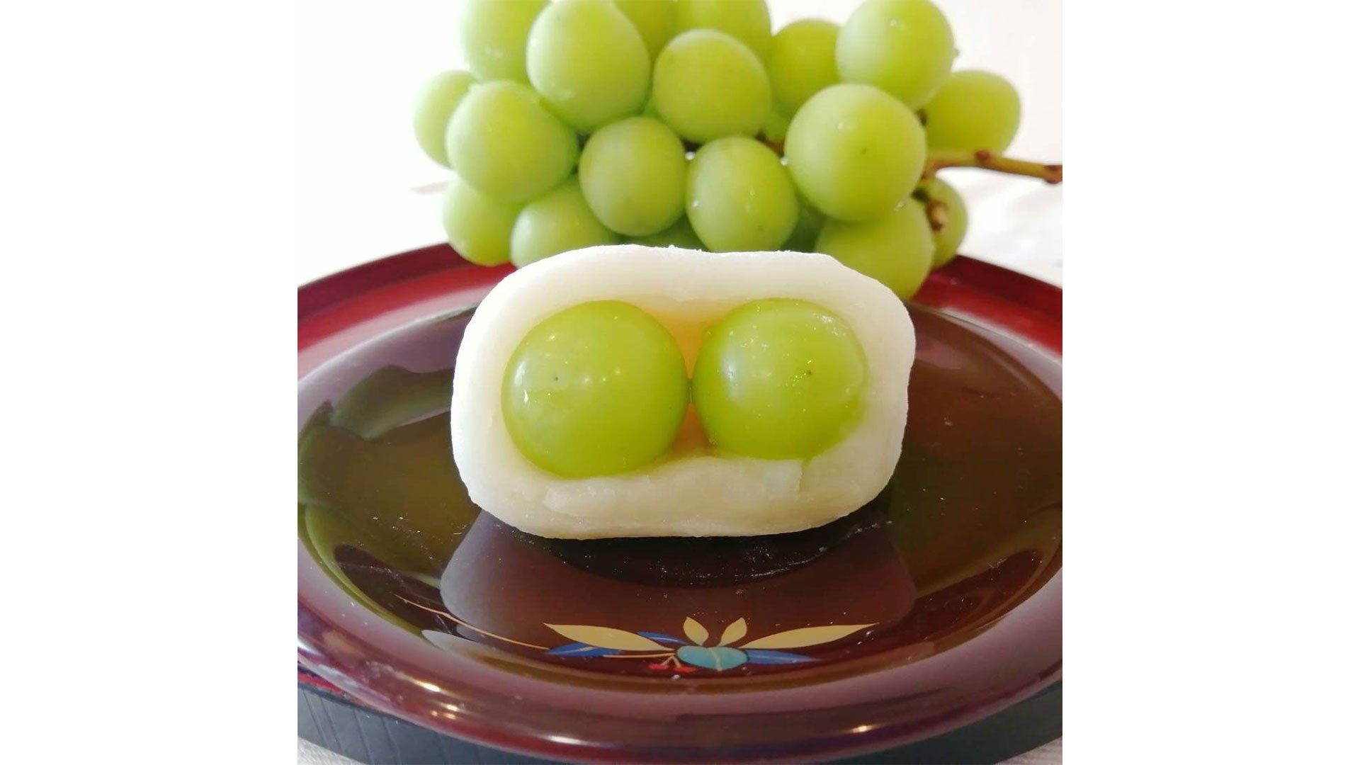 季節の大福（マスカット）