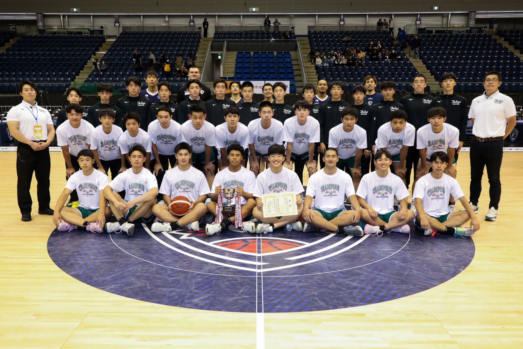 東海大学付属相模高等学校集合写真