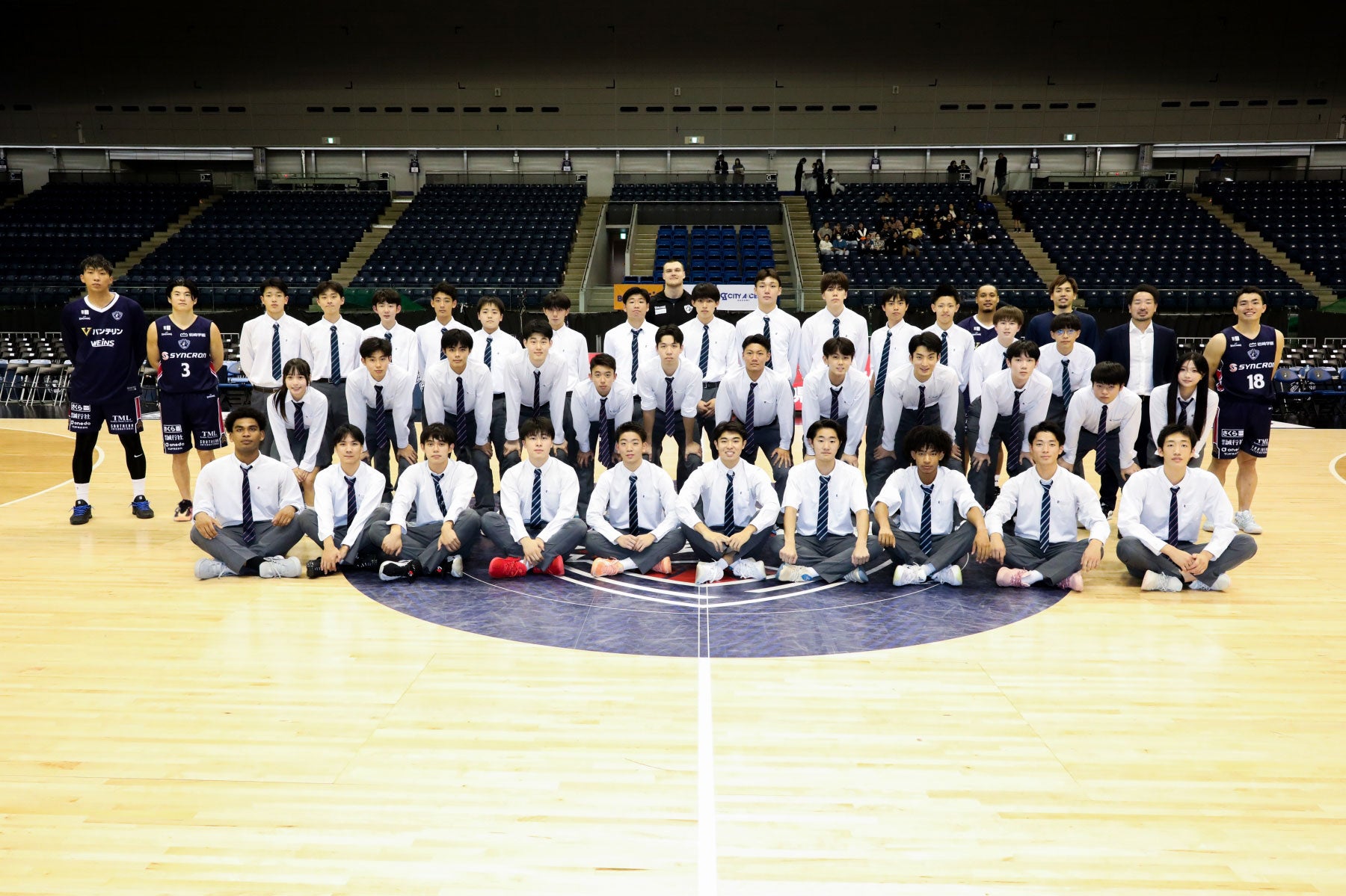 湘南工科大学附属高等学校集合写真