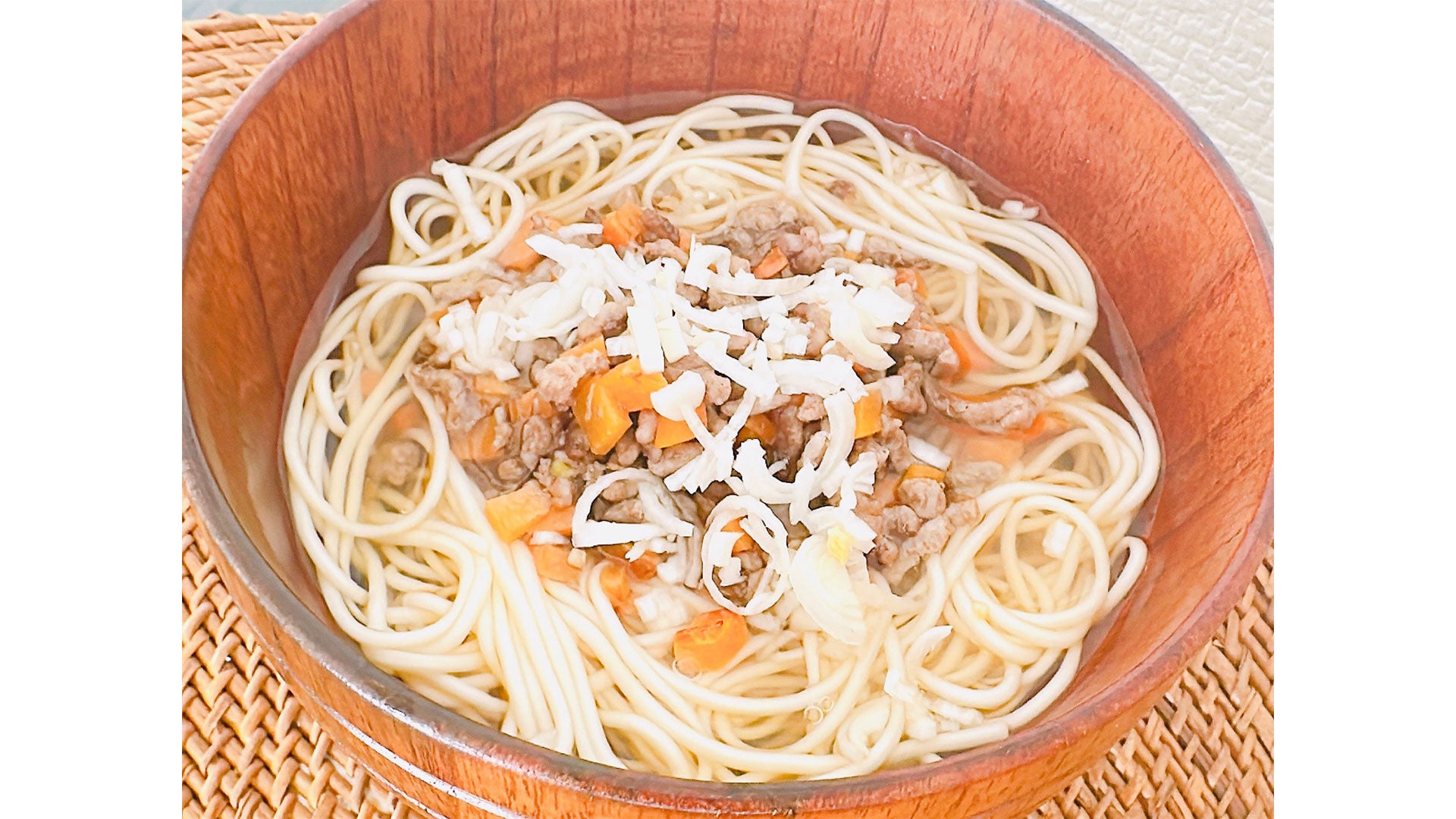 挽肉あんかけ三輪にゅうめん