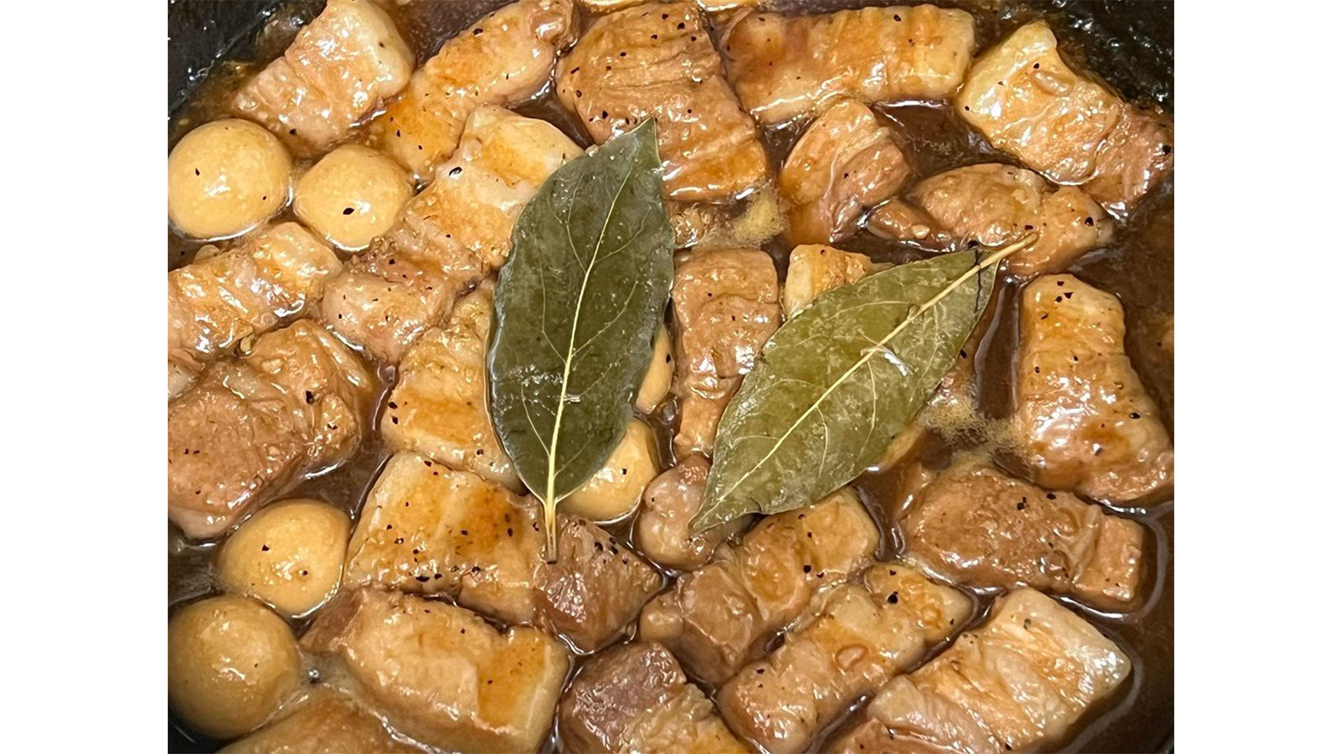 フィリピン料理アドボ丼